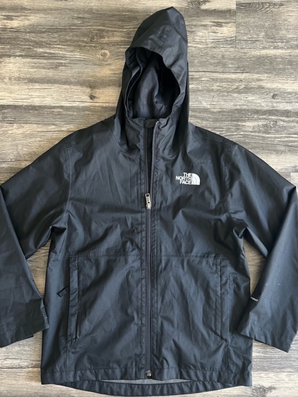 The North Face • Boys Rain Coat • Medium